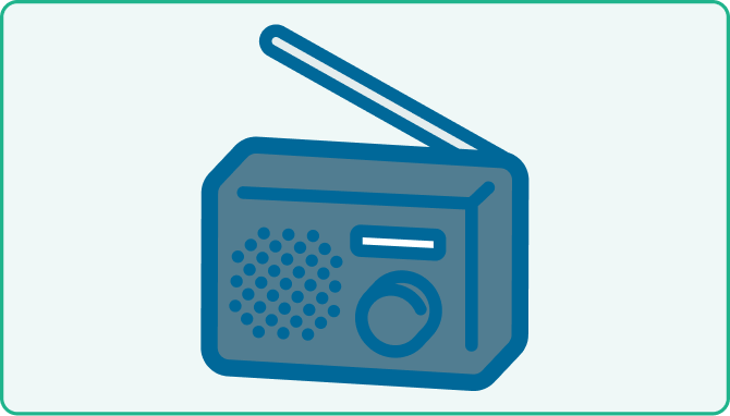 携帯型のラジオを用意しておく。